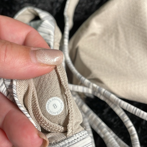 Lululemon Free to Be Zen Sportsbra - Picture 6 of 6